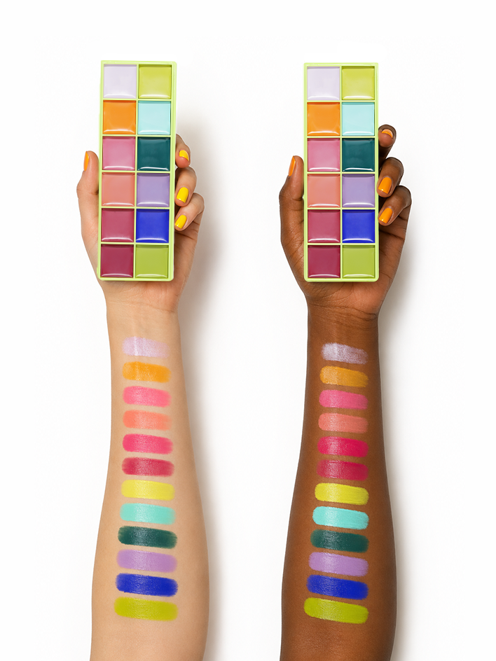 Color Cevales - Cosmetic Paint Palette & Spatula -borstel