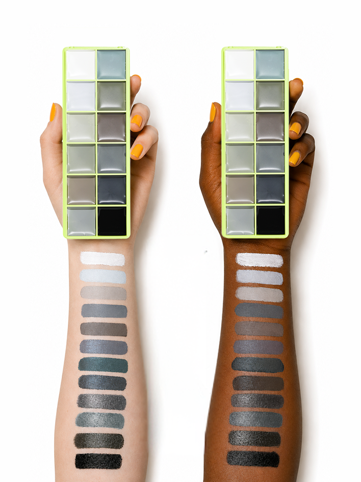 Color Cevales - Cosmetic Paint Palette & Spatula -borstel